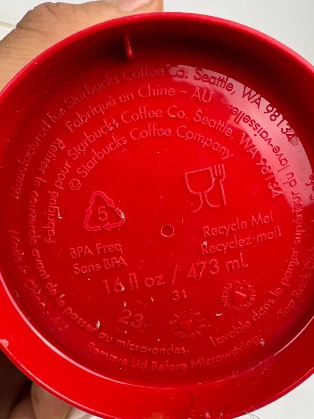 Starbucks Holiday Red Festive Ornament Reusable Plastic Cold Cup 16 fl oz 473 ML